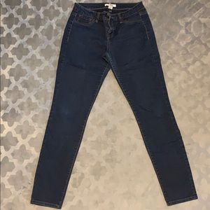 Dark wash skinny jean